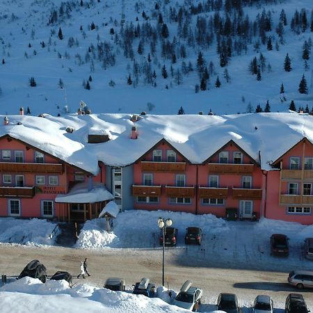 Hotel Panorama Passo del Tonale Luaran gambar